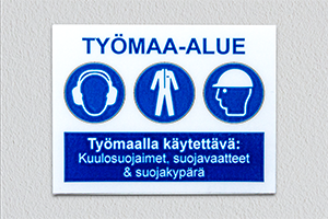 Läpinäkyvä tarra työmaalle