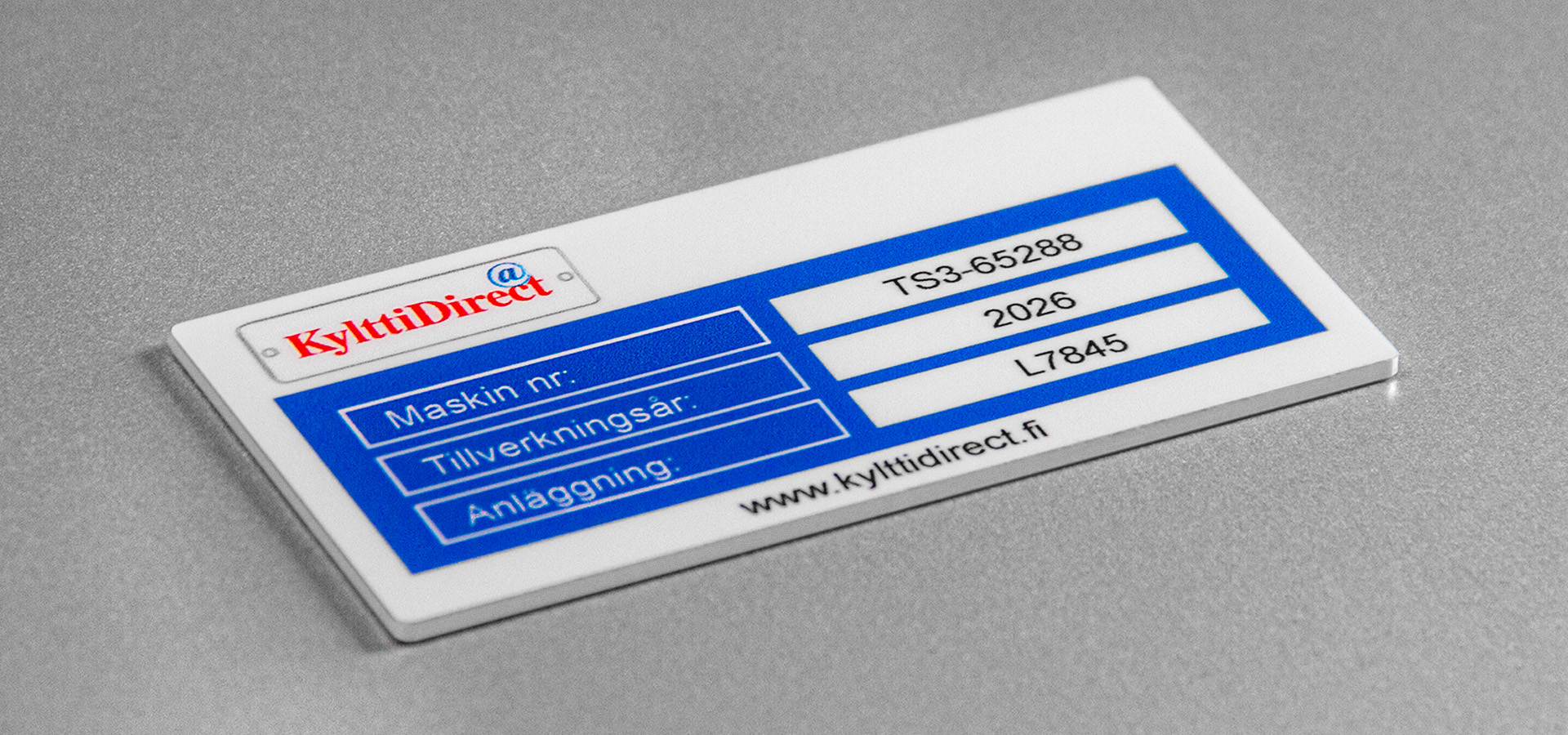 Skylt i printad plast